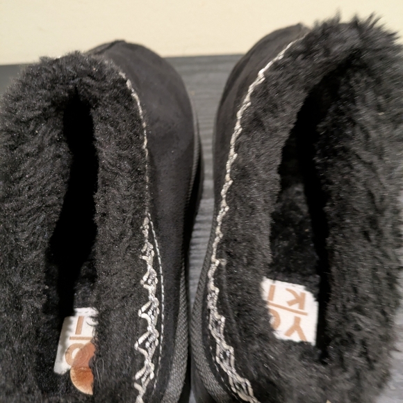 Yoki Black Platform Shoes with White Trim Size 8 - Picture 5 of 10